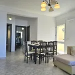 Apartment Two Bedroom With Sea View *