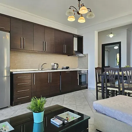 Appartement Two Bedroom With Sea View *
