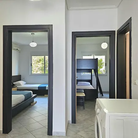 Two Bedroom With Sea View Appartement *