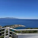 Two Bedroom With Sea View Appartamento